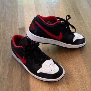 Nike Jordan Black and Red Low-Top Sneakers